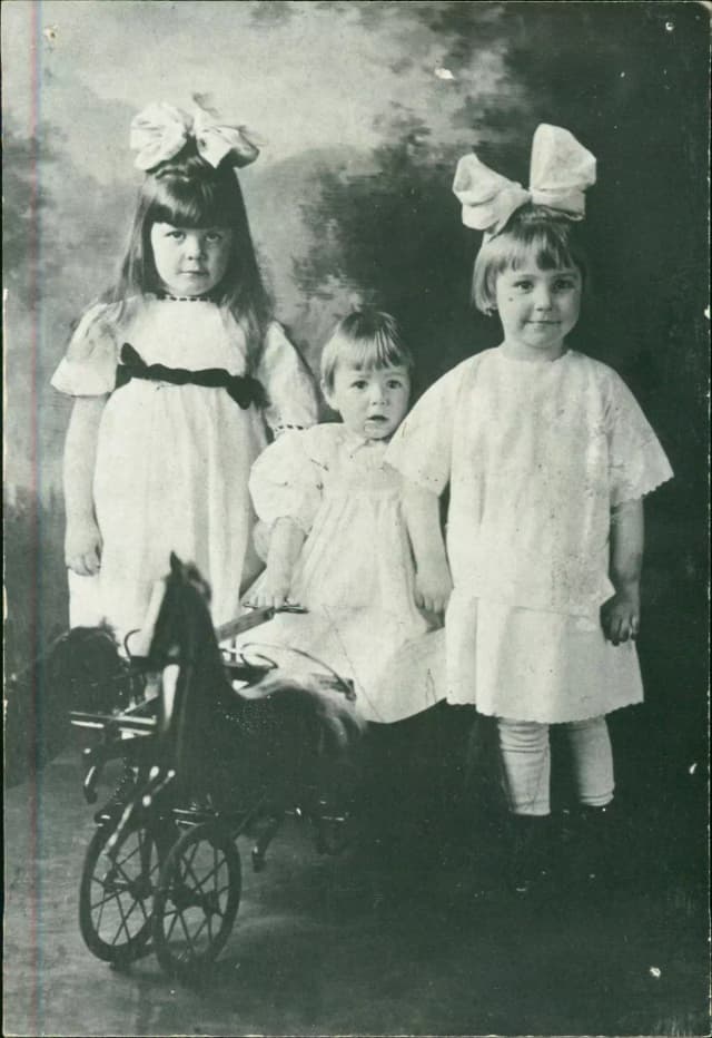 Agnes,Ruth,Alva.jpg